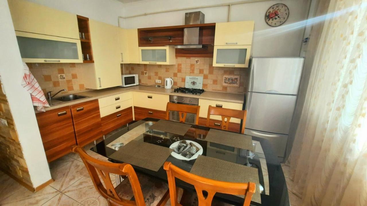 Elegance Apartment Chisinau Center Close To Stefan Cel Mare Ngoại thất bức ảnh