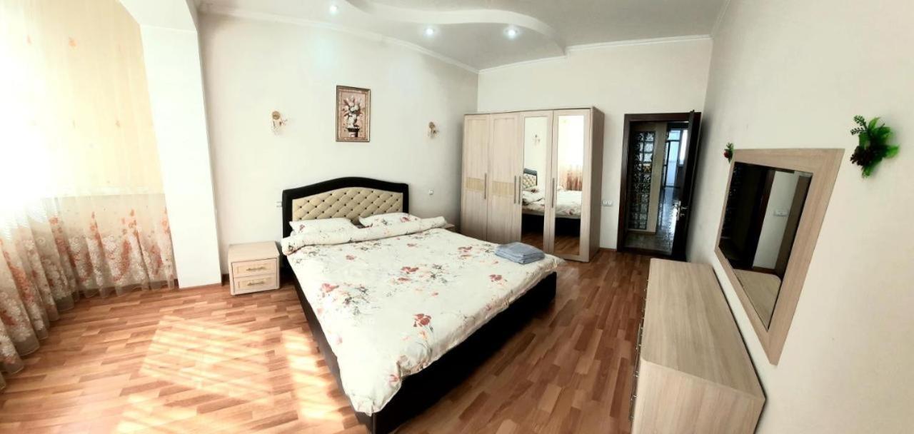Elegance Apartment Chisinau Center Close To Stefan Cel Mare Ngoại thất bức ảnh